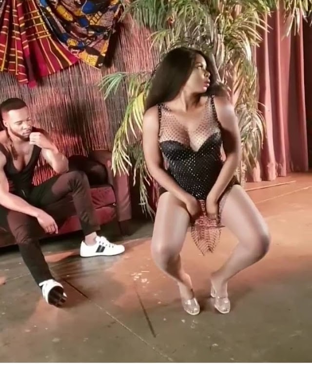 Popular Hot Singer, Yemi Alade Twerks For Sexy Star Singer Flavour. Nigerian Celebrities, Fans React