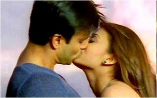 Bollywood Kissing Photos 