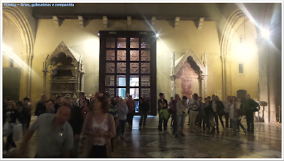 Napoli; Complesso Monumentale di Santa Chiara; Basílica de Santa Chiara