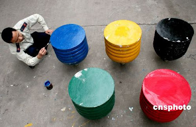 Huge Chinese Spinning-tops