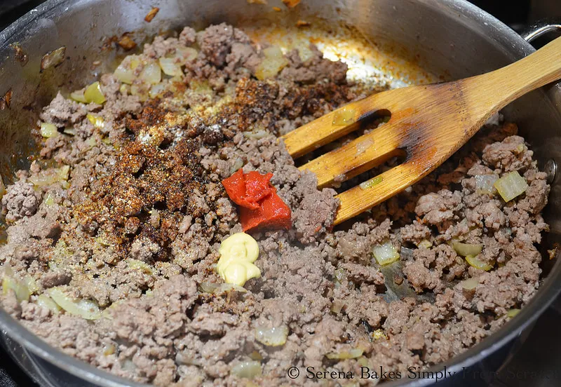 One-Skillet-Cheeseburger-Helper-With-A-Gluten-Free-Option-Garlic-Ground-Beef-Chili-Powder-Salt-Salt-Tomato-Paste-Dijion-Mustard.jpg