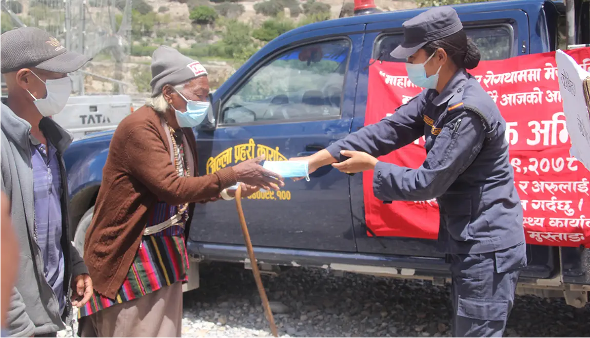 Weekly mask campaign in Mustang