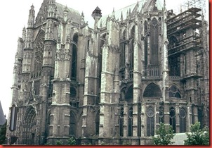 beauvais-inacabada