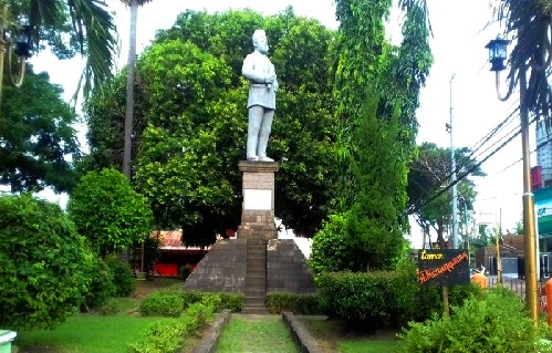 Fungsi patung yang digunakan untuk mengenang jasa pahlawan adalah