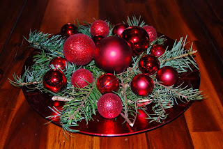 Centers Christmas table with Spheres, Part 3