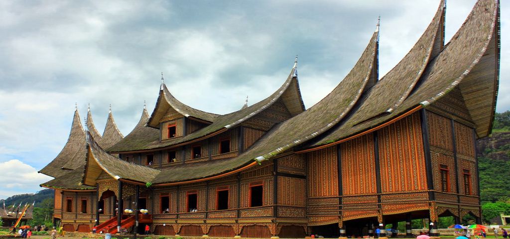 Gambar Rumah Adat Gadang Minangkabau 