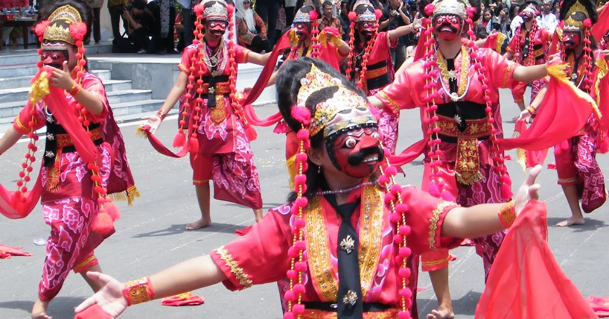 Foto foto Tari  Topeng Khas Betawi