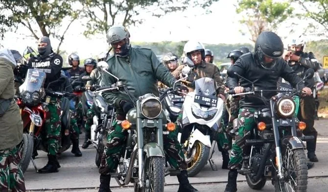 Touring Sail Sekeseler Siliwangi Transit di Kantor Camat Tempuran Karawang