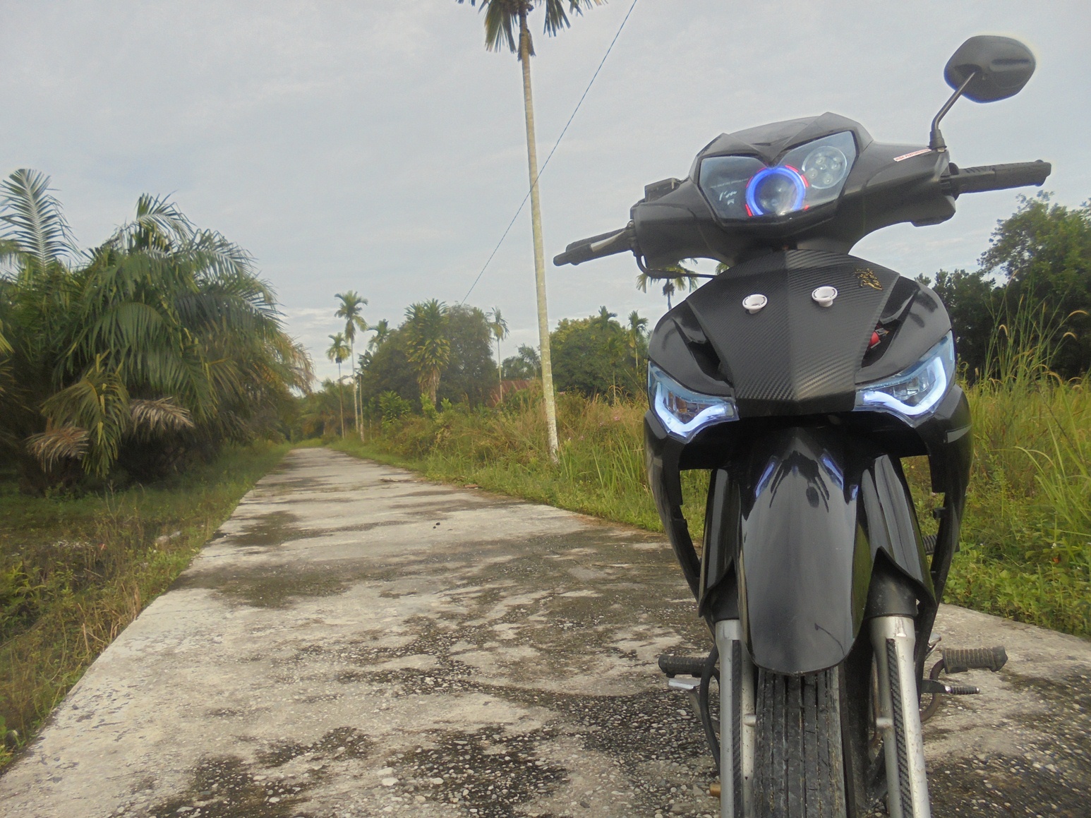 Download Modifikasi Motor Supra X 125 Bandung Terkeren Palm