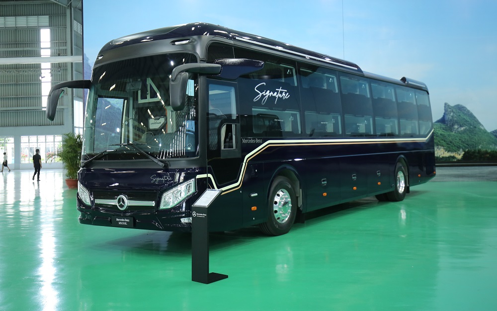 Thaco giới thiệu xe bus cao cấp thương hiệu Mercedes-Benz