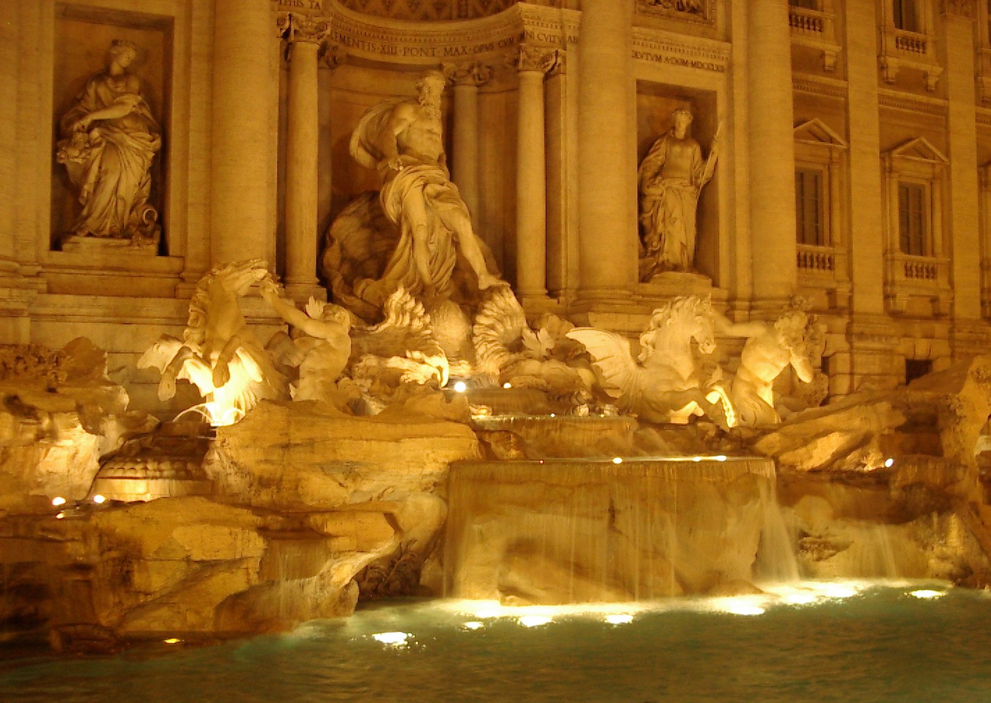 Fountain Pictures | Trevi Fountain Rome | Traveler's Guide for Rome ...