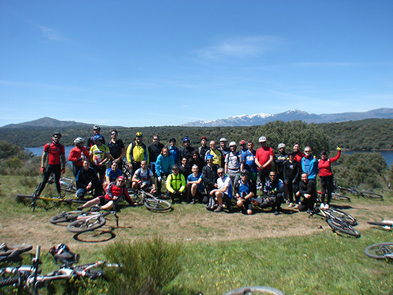 Unas fotos de nuestra ruta por los Canales y el Cañón del Guadalix - Abril 2013