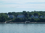 just as on Peaks Island. The reason we went to this particular island is . (houses on island)