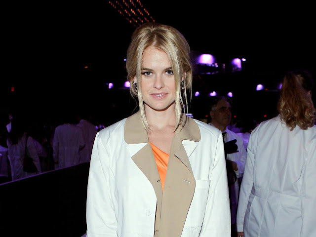 Alice Eve Wallpapers Free Download