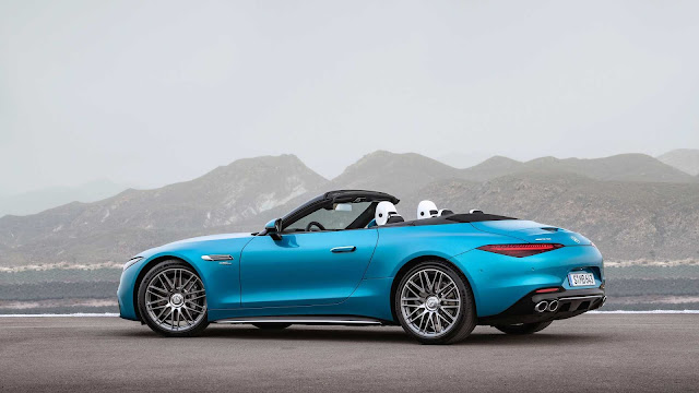 Mercedes-AMG SL43 Debuts With A Turbo Four-Cylinder Using F1 Tech