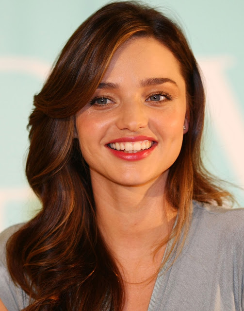 Beautiful and Pretty Miranda Kerr Wallpapers Free Download