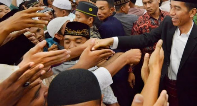 Idul Fitri, Jokowi Ajak Masyarakat Indonesia Saling Memaafkan