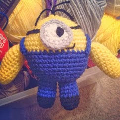 http://translate.googleusercontent.com/translate_c?depth=1&hl=es&rurl=translate.google.es&sl=en&tl=es&u=http://bizzycrochet.blogspot.com.es/2013/10/chubby-minion-pattern.html&usg=ALkJrhiLBlbHipQX58NlMUxCZYXoJrsgig