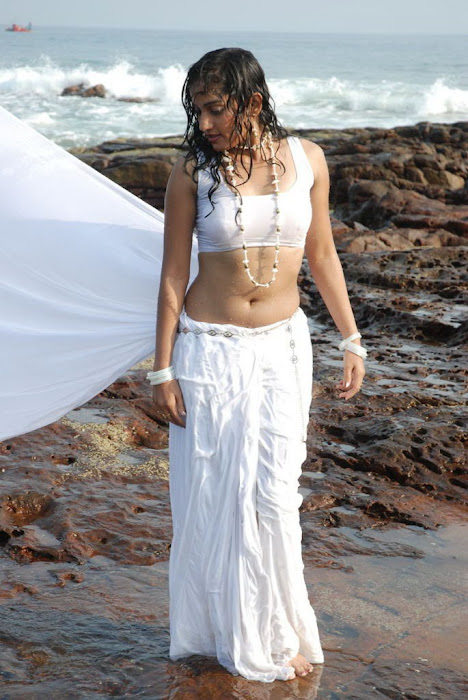 madhavi latha new beach unseen pics