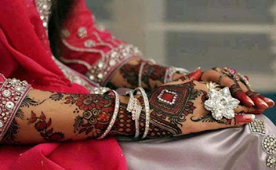 Latest Eid ul Fitr Henna Designs 2013 for Girls