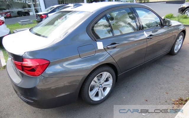 Novo BMW 320i Active Flex 2016