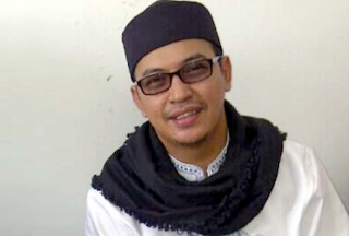  hay teman semua jumpa kembali degan admin di  Download Lagu Ustadz Jefri Mp3 Terbaru Full Album