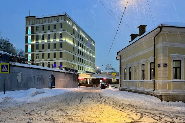 Хохловский переулок, Подкопаевский переулок, Московский научно-исследовательский радиотехнический институт (МНИРТИ)