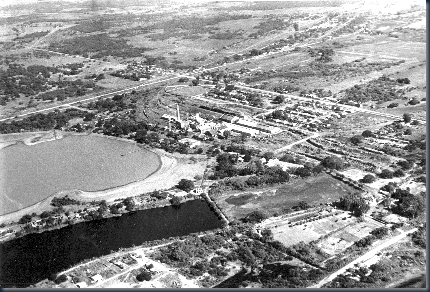 Copia de Vista aerea Fabrica y laguna 1