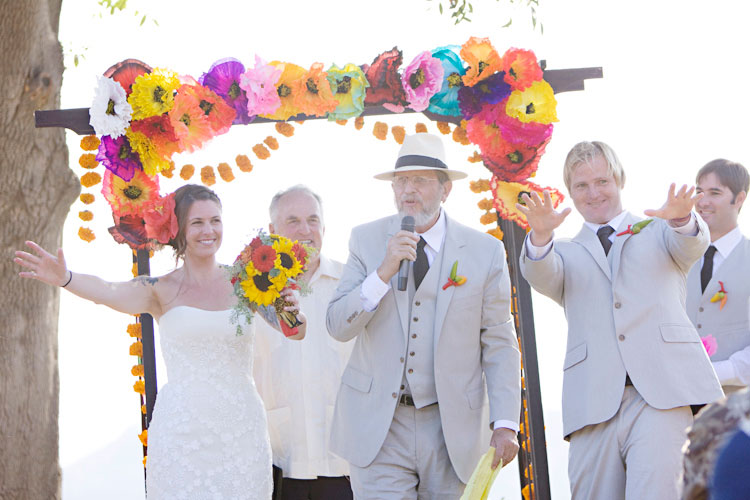 tissue paper flowers wedding. how to make paper flowers