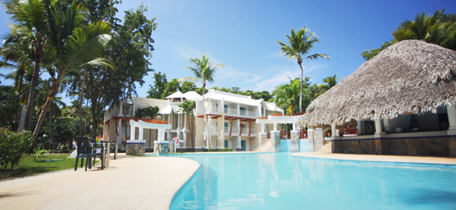 TURISMO: Wyndham Alltra inaugura resort às margens da península dominicana de Samaná com uma impressionante orla marítima