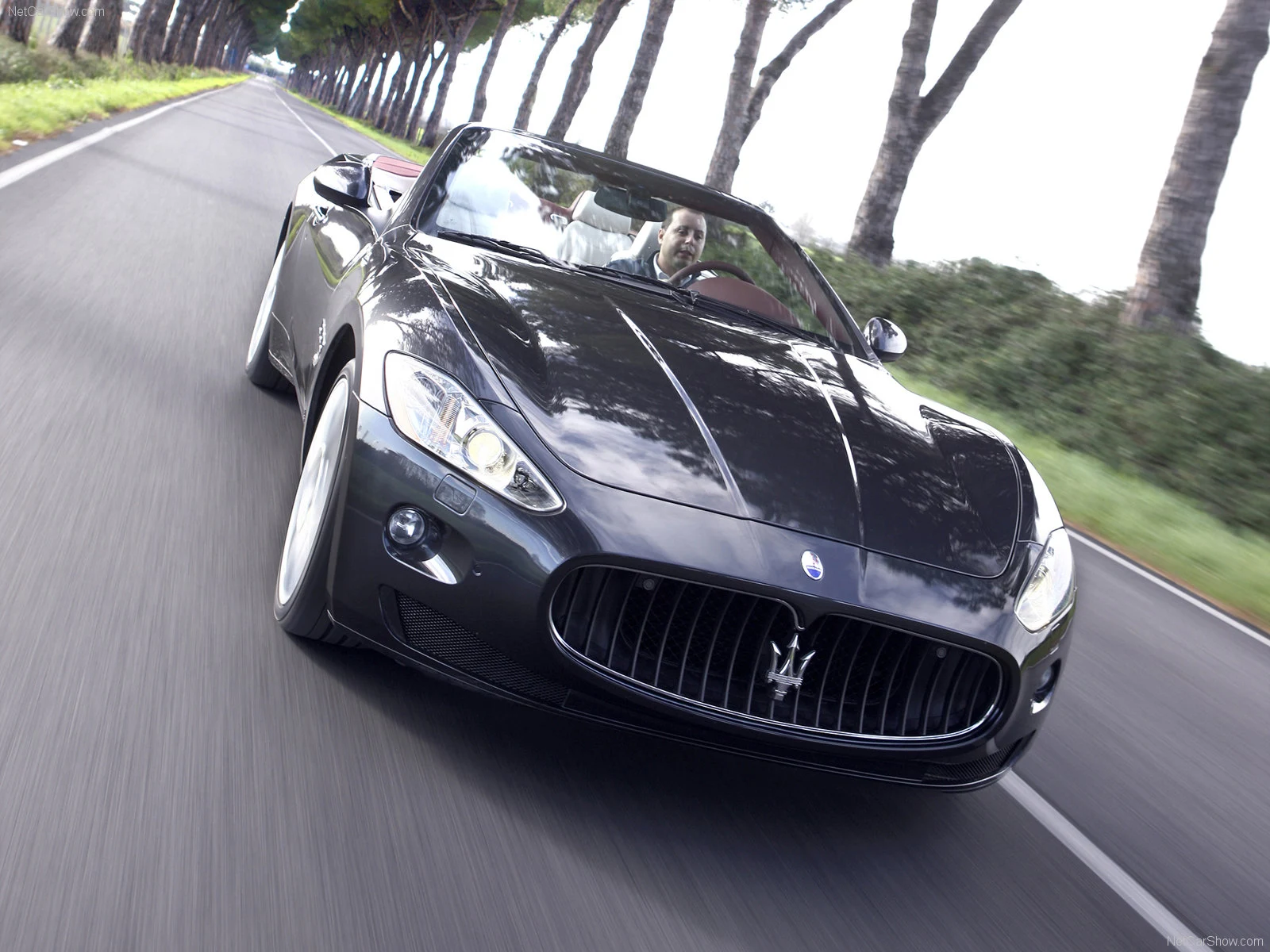 Hình ảnh siêu xe Maserati GranCabrio 2011 & nội ngoại thất