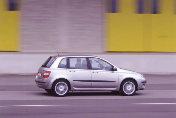 Fiat Stilo Abarth 2.4 20v 167 cv: fotos, preços e especificações