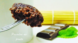 Bolo de chocolate de caneca