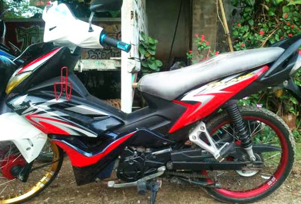 Modifikasi Motor Honda Blade Velg Jari-Jari | Koleksi Gambar Keren