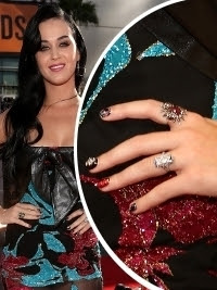 Glam-Celebrity-Nail-Art-2012