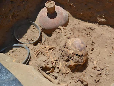 Archaeologists find Chimú tomb in Lambayeque