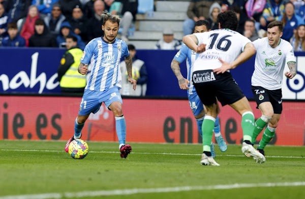 El Málaga cae ante el Racing, con expulsión incluida (0-1)