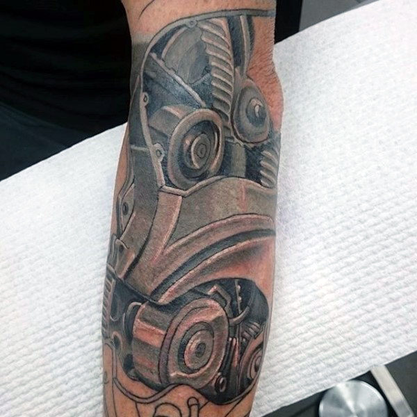 Tatuagem de motor: 40 fotos e modelos para sua inspiração!