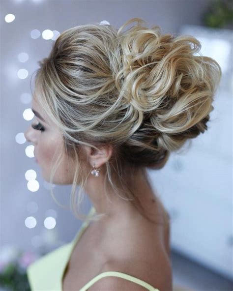 Beautiful Perfect Hairstyle For Your Prom Night