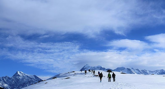 Brahmatal Trek: Best Time to go to and Complete The Itinerary