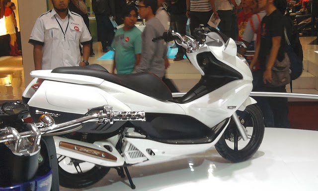 Berikut Galeri Foto Modif Honda PCX 150 Paling Keren Terbaru 2014 title=