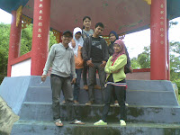 menyisakan sedikit kenangan bersama teman :)