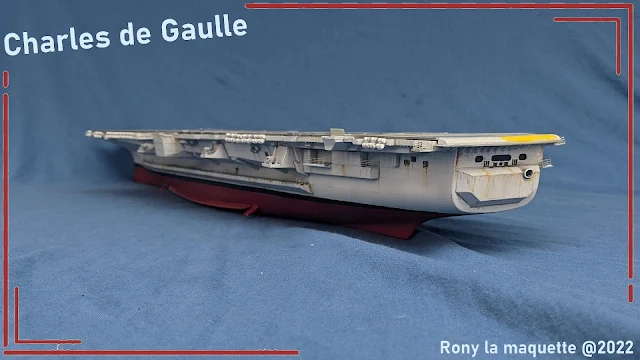 Weathering du Charles de Gaulle d'Heller au 1/400.