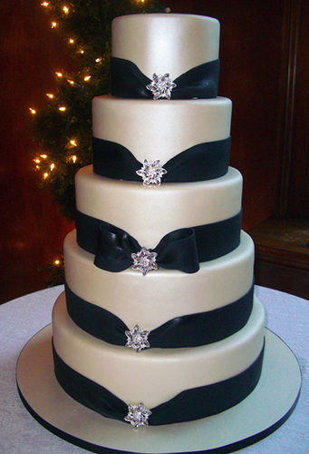 bling bling wedding cake