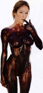 Chocolate Body Painting Art on Sexy Models - Girls painted in chocolate