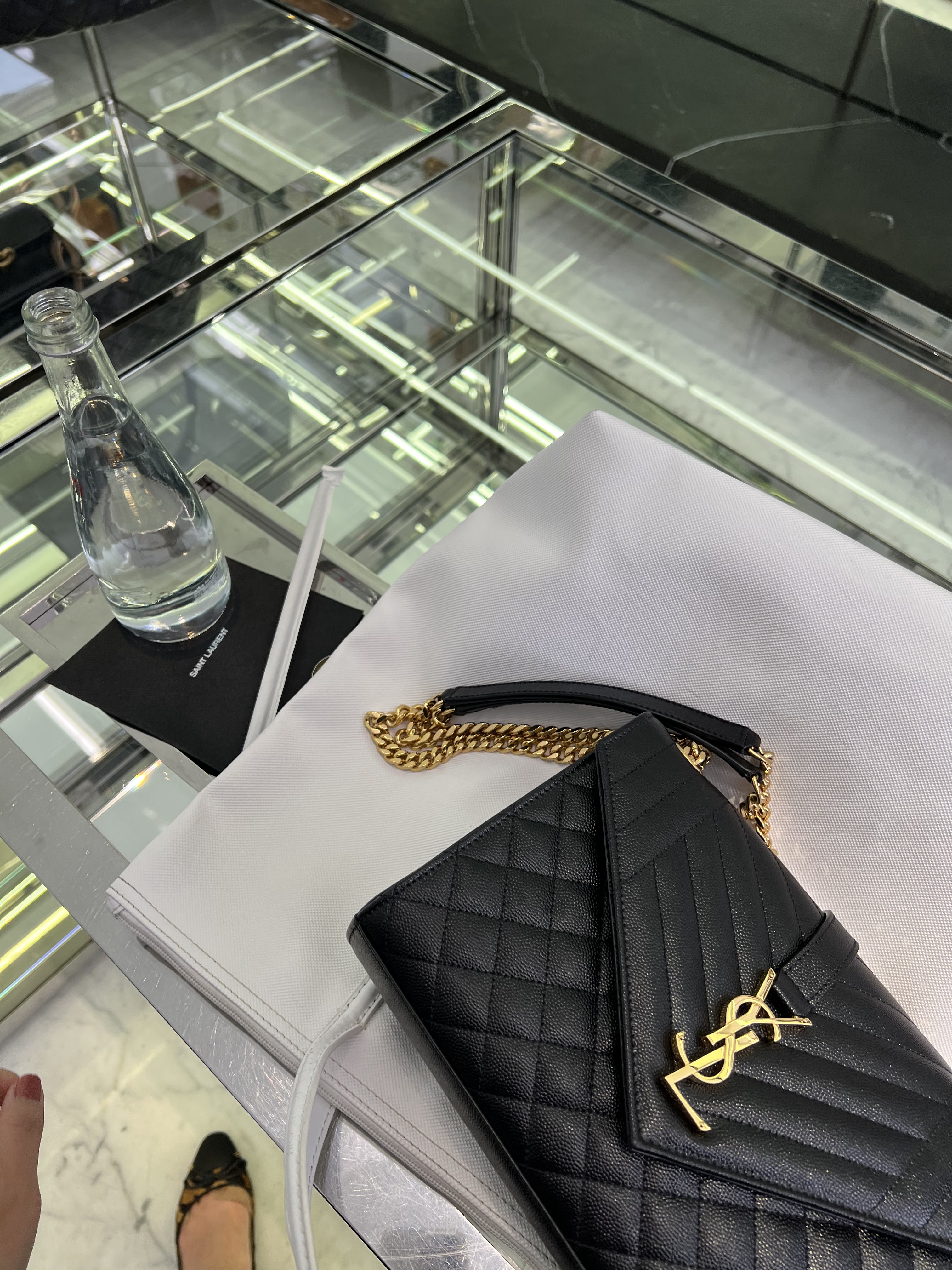 Black Envelope Bag - Saint Laurent Avenue Montaigne - Paris - France - Adrienne Nguyen - Luxury shopping in Paris