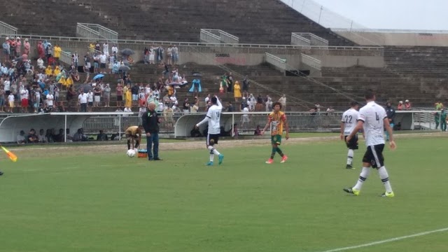 Botafogo-PB 1 x 2 Sampaio Corrêa – Bolívia Querida vence de virada e volta ao G4