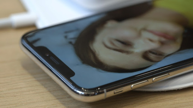 مقارنة شاملة بين iPhone X ضد Samsung Galaxy Note8