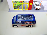 Hot Wheels Stars & Stripes  Dodge Van