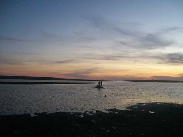 dusk witness the poor fishermen  longing for home
